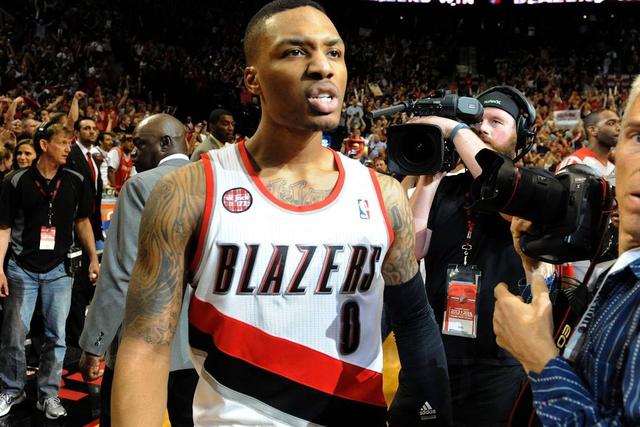 两人在英超对瓜氏曼城参与10+球：孙兴慜和萨拉赫